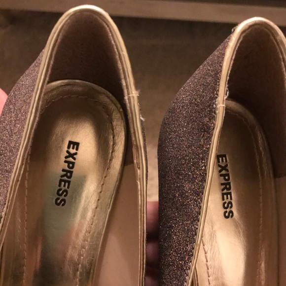 Express heels - Beautiful! - Picture 3 of 5